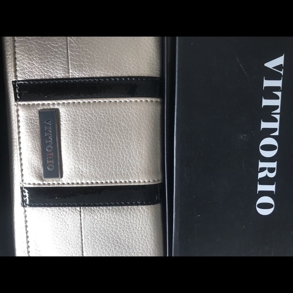 Vittorio Purse and Wallet - Picture 4 of 4